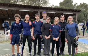 Les Pôles France Relève de Bordeaux, Dijon et Nancy sont en stage cette semaine au CREPS PACA site de Boulouris
Des conditions plus que printanières sur ces premiers jours de stage ont optimisé les conditions d'entrainement
L’occasion pour ces archers de préparer la saison sportive et mettre en place des situations de confrontation.
C’est également l’occasion pour 8 « anciens » du Pôle Espoirs de revenir s’entrainer sur le site qui les a vus se révéler
